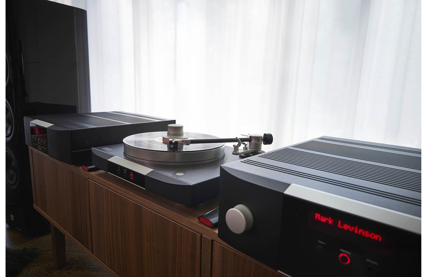 MARK LEVINSON No. 5105 Turntable MLE5105AMMC