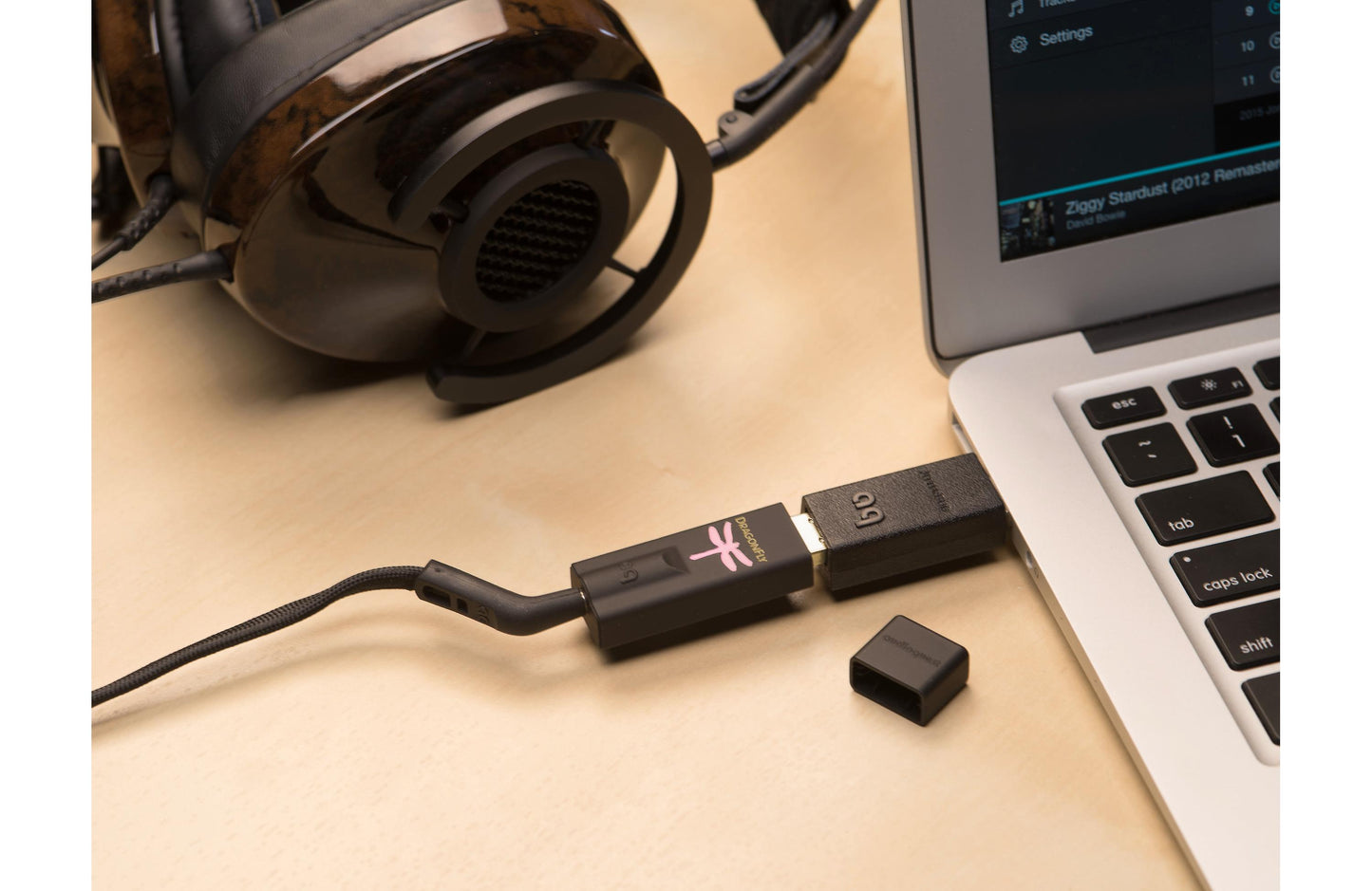 AudioQuest DragonFly v1.5 Plug-In USB DAC + Preamp + Headphone Amp